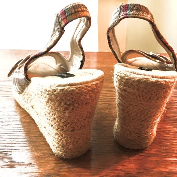 AE sling back wedges - Picture 8 of 9